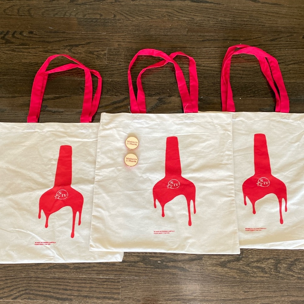 Maker’s Mark Whiskey Tote Bags Lot of 3 and Set of Cell Phone Popsockets